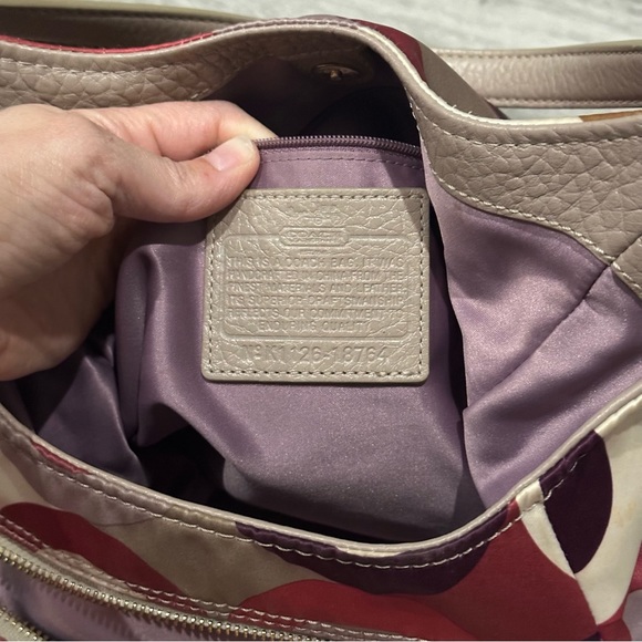 Coach Madison Graphic Op Art Maggie Bag - Picture 16 of 16